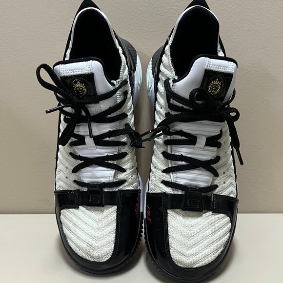 Like New Nike LeBron XVI Remix Men's Size 11.5 White Black Red CD2451-101 - Picture 7 of 8
